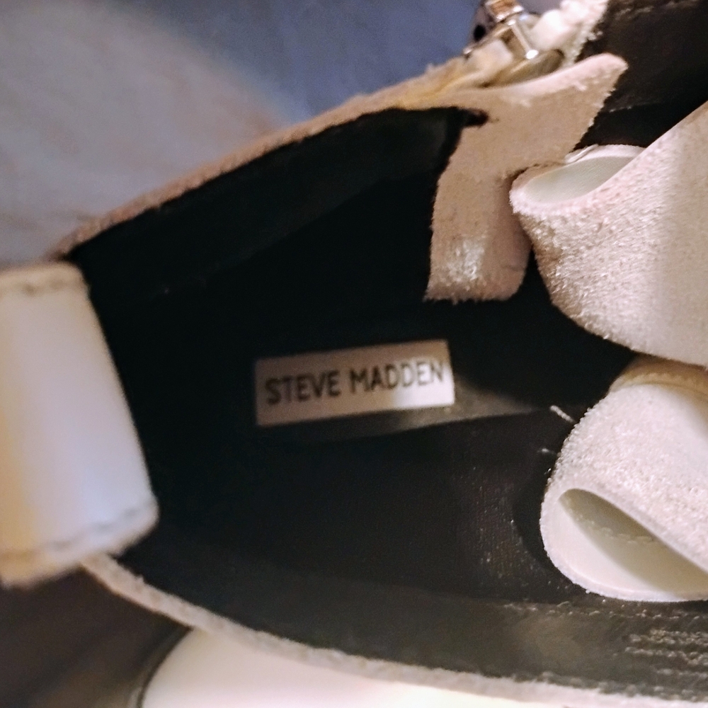 Steve Madden Women's White Lace-Up Boots - Picture 4 of 7